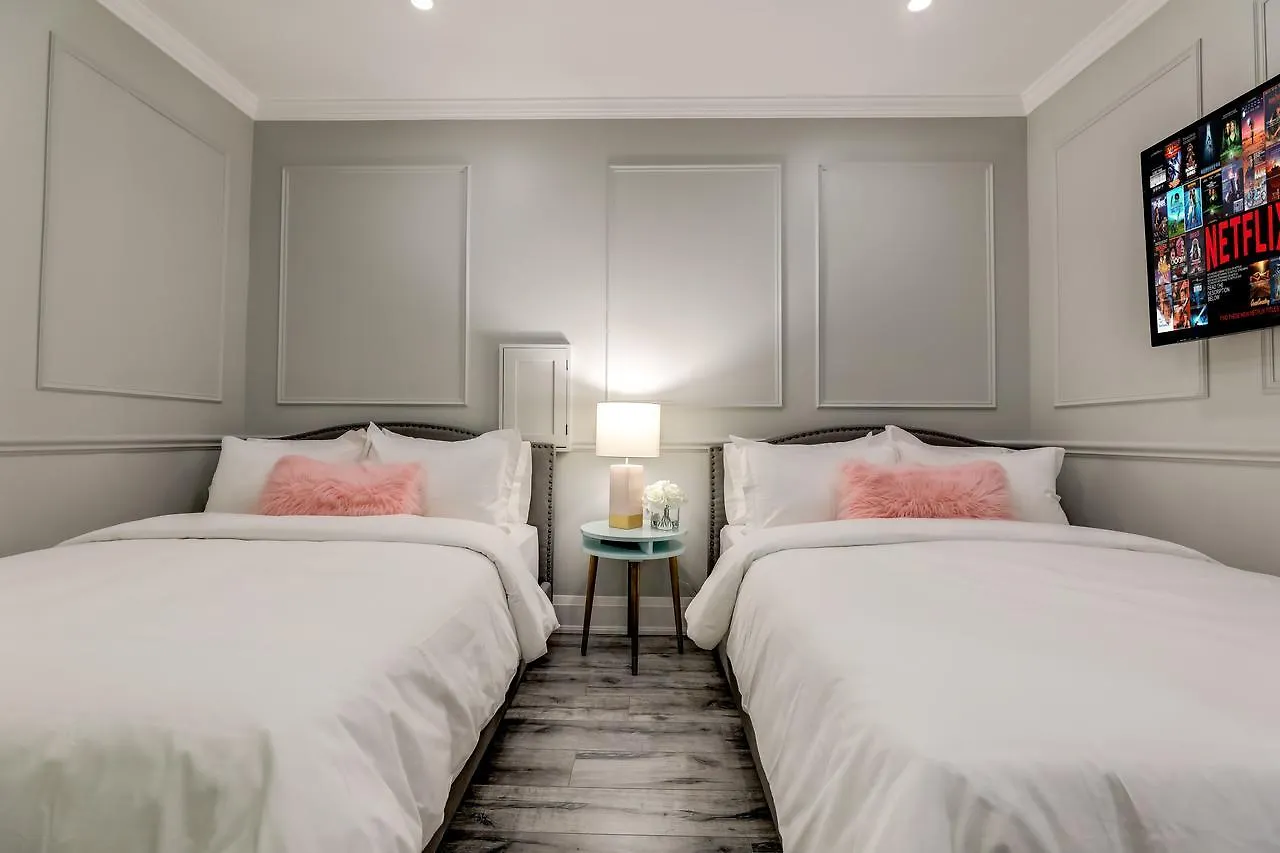 Applewood Suites - Etobicoke Toronto 0*,